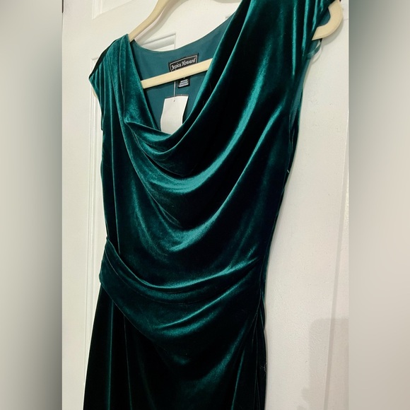 Jessica Howard Deep Green Velvet Mini Dress - Picture 3 of 5